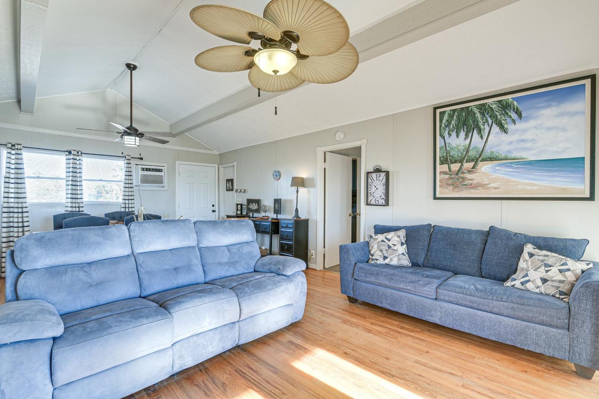 Second-Row Surfside Beach House Newly Renovated! 外观 照片