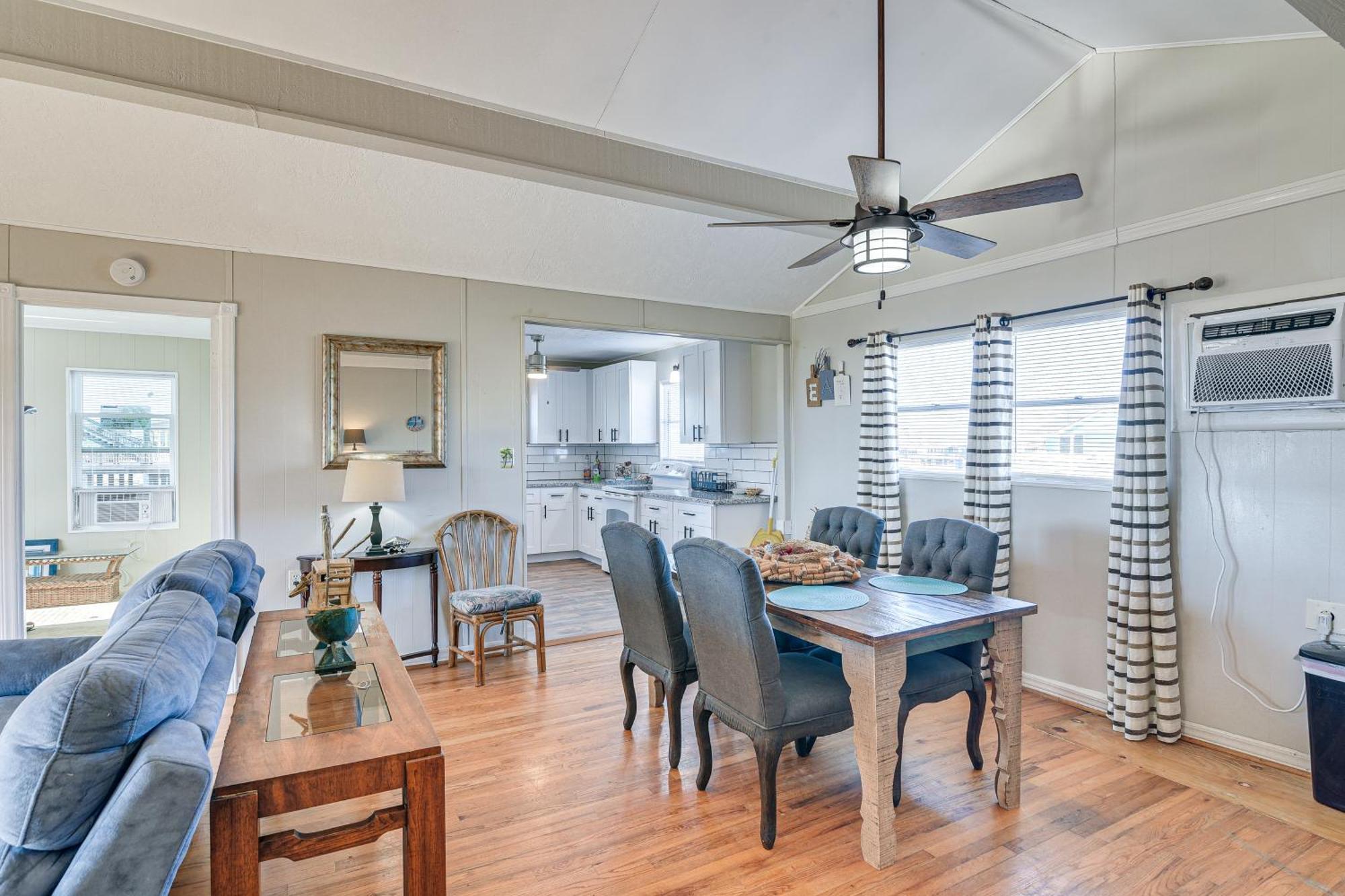 Second-Row Surfside Beach House Newly Renovated! 外观 照片