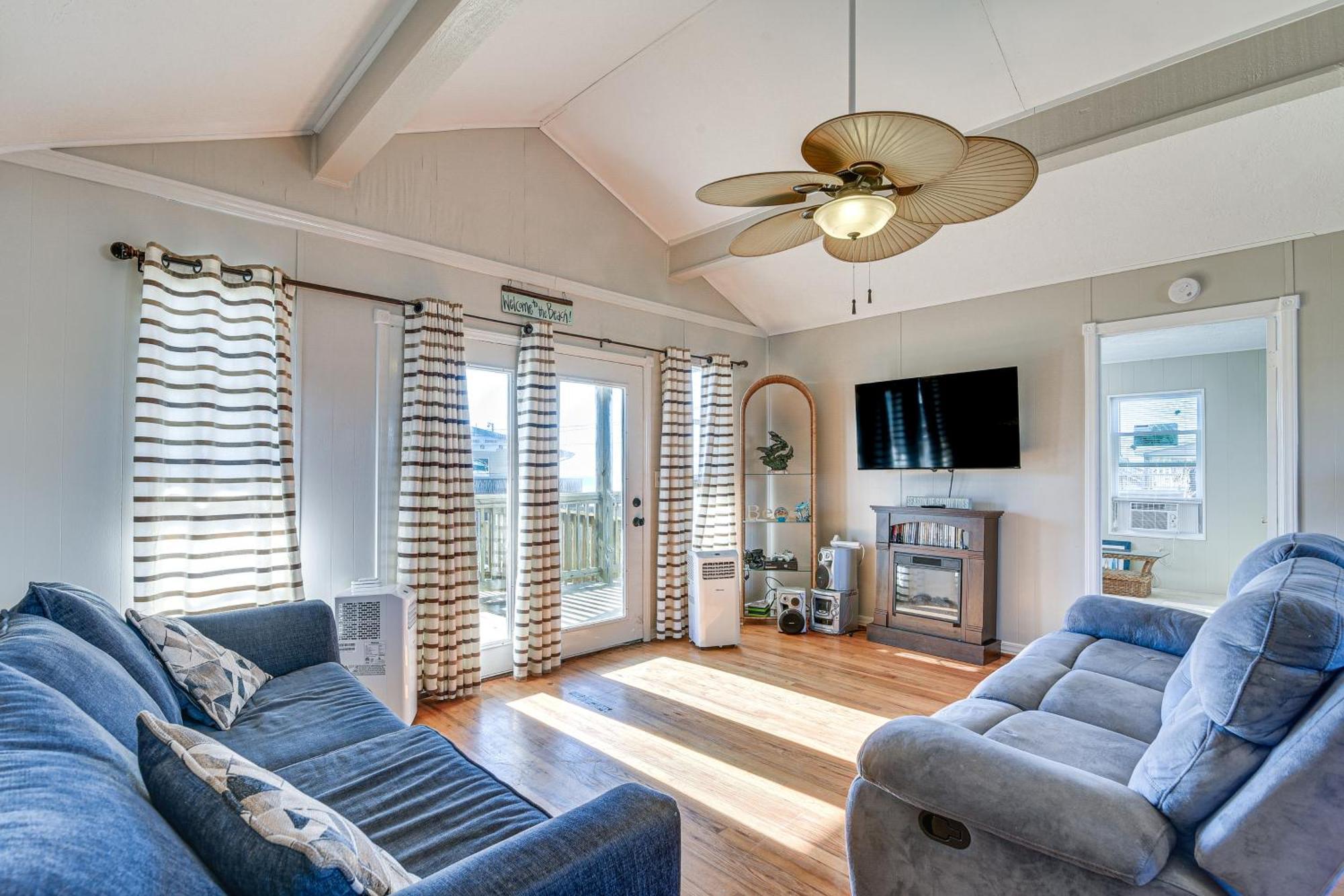 Second-Row Surfside Beach House Newly Renovated! 外观 照片