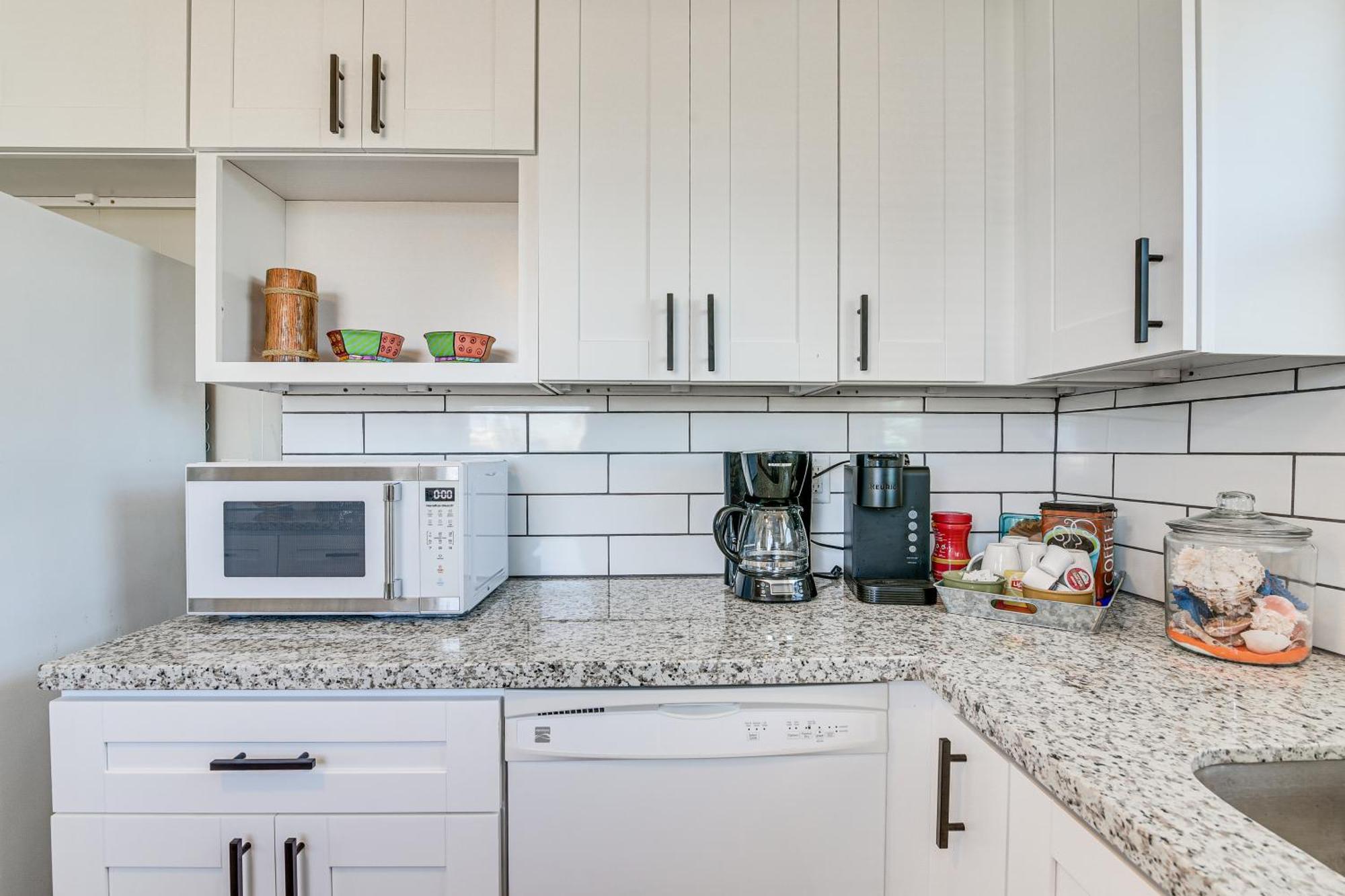 Second-Row Surfside Beach House Newly Renovated! 外观 照片